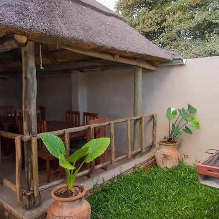 848 Guest House Victoria Falls Exterior photo