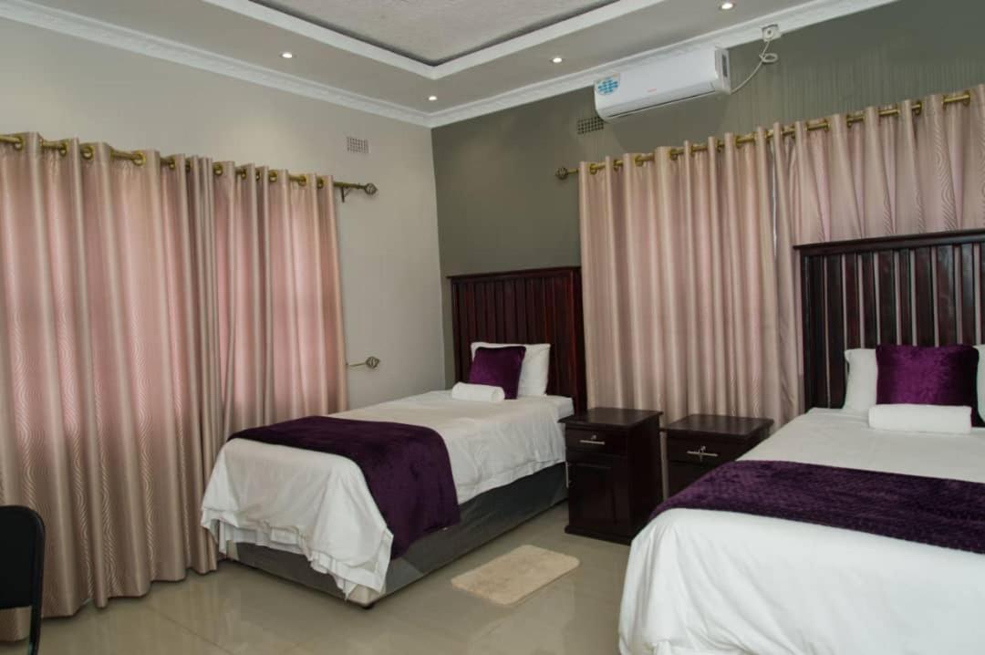 848 Guest House Victoria Falls Exterior photo